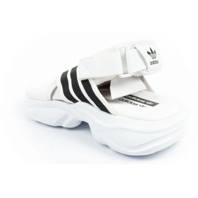 6. Adidas Magmur Sandal W EF5848 Sandalen