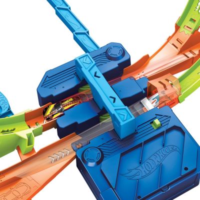 6. Hot Wheels JMG48 Spielzeugauto