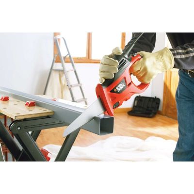 11. Scorpion KS880EC-QS BLACK+DECKER Kettensäge