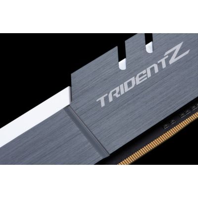 6. G.Skill Kit (2x16GB) 32GTZSW Triden Z DDR4-Arbeitsspeicher, 32 GB, PC 3200, CL16