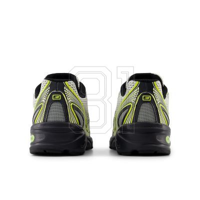 12. New Balance U740FR2 Sportschuhe