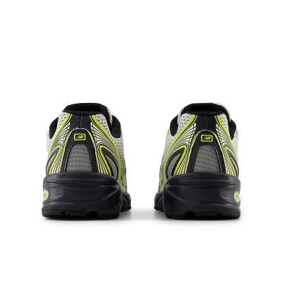 12. New Balance U740FR2 Sportschuhe