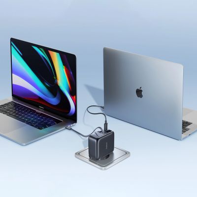 8. Baseus EnerCore CJ11 100W Wandladegerät mit USB-A- und USB-C-Anschlüssen und einziehbarem USB-C-Kabel – Schwarz