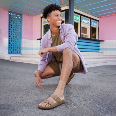 18. Birkenstock Arizona Soft Footbed Oiled Leather Tobacco Brown Schmale Damen/Herren Slides (0552813)