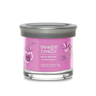 2. Kleine Kerze WILD ORCHID YANKEE