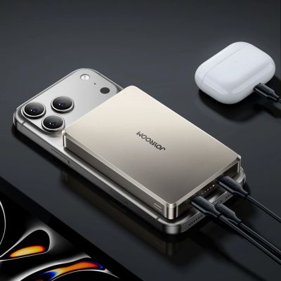 29. Joyroom JR-PBM08 Pro Powerbank 22,5 W 10000 mAh mit kabelloser Ladefunktion und 2x USB-C-Anschlüssen – Titan