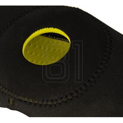 3. Select Kniebandage mit Loch 6201