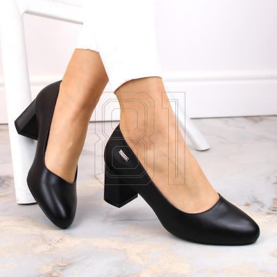 17. Sergio Leone W SK314A schwarze Pumps mit dekorativem Blockabsatz