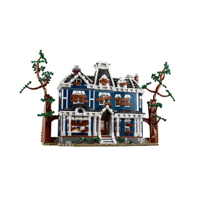 6. LEGO Icons 11370 – Stranger Things: Creel-Haus