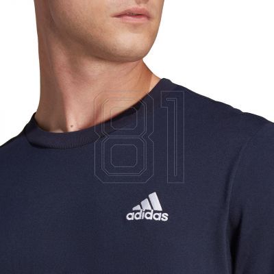 6. adidas Essentials Jersey, gesticktes kleines Logo, M, HY3404