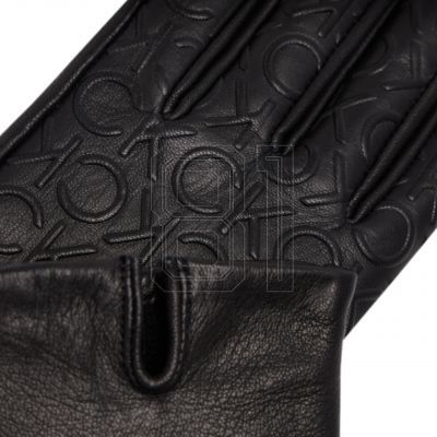 6. Calvin Klein Re-lock geprägte Lederhandschuhe W K60K609975