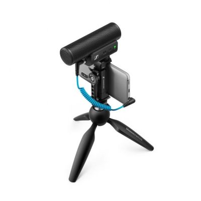 Sennheiser MKE 400 MOBILE KIT – Kondensatormikrofon, Superniere, ausgestattet mit einem Tiefpassfilter und einem Manfrotto-Stativ