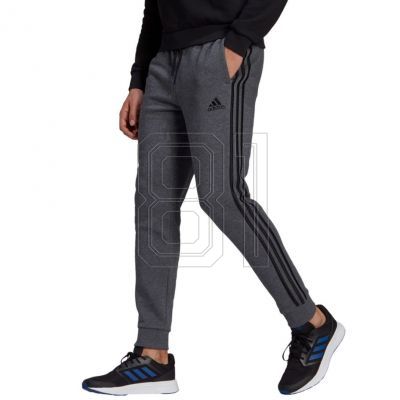 3. adidas Essentials Tapered Cuff 3 Stripes M GK8826 Hose
