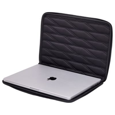 8. Thule MacBook-Hülle | Passend für bis zu 16 Zoll | Schwarz