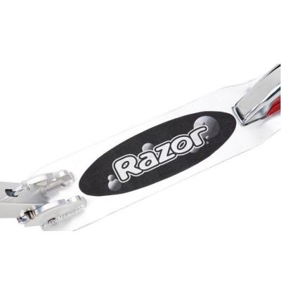 5. Razor A5 Lux Scooter 13073001 (silber)
