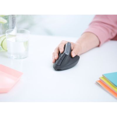 5. Logitech MX 910-005448 Maus (Optisch; 4000 DPI; Schwarz)