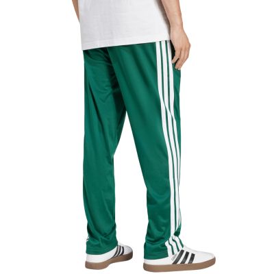 3. adidas Herren-Trikothose mit 3 Streifen, normaler Passform und offenem Saum, Grün, JI8806