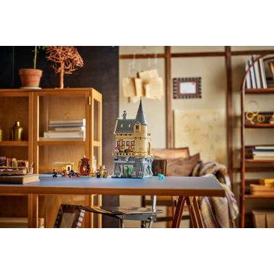 7. LEGO Harry Potter 76463 Schloss Hogwarts: Krankenflügel