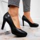 8. Mattschwarze Plateau-Pumps von Sergio Leone