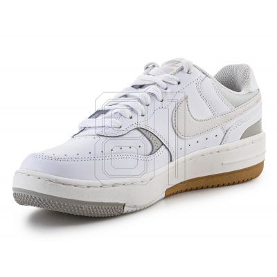 8. Nike Gamma Force W DX9176-103 Schuhe