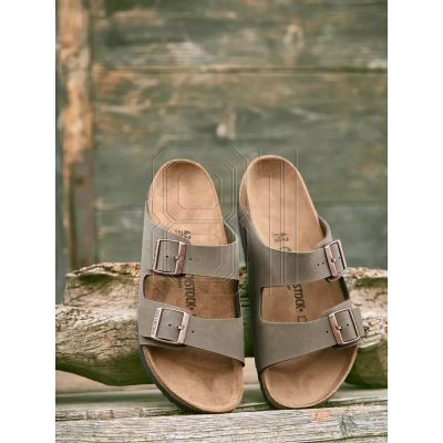 8. BIRKENSTOCK ARIZONA BS 0151213 Flip-Flops