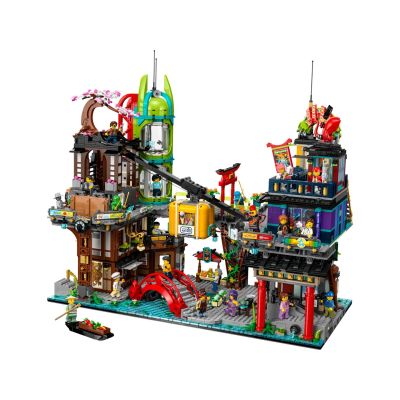 3. LEGO 71799 Ninjago – Ninjago-Stadtplatz