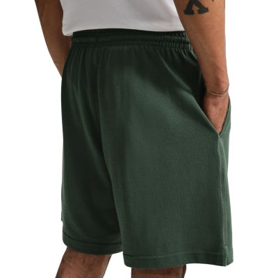 4. Nike Club Herrenshorts Grün FQ4359 323
