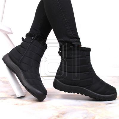 13. Waterproof snow boots with a zipper NEWS W EVE181A black