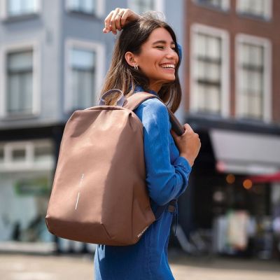 17. XD DESIGN ANTI-DIEBSTAHL-RUCKSACK BOBBY SOFT BRAUN P/N: P705.796