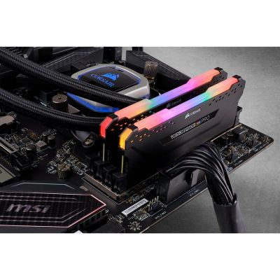 4. Corsair Vengeance RGB Pro CMW32GX4M2A2666C16 Speichermodul 32 GB 2 x 16 GB DDR4