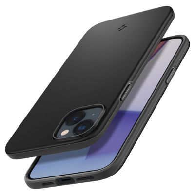 6. Spigen Thin Fit Hülle für iPhone 14 Plus – Schwarz