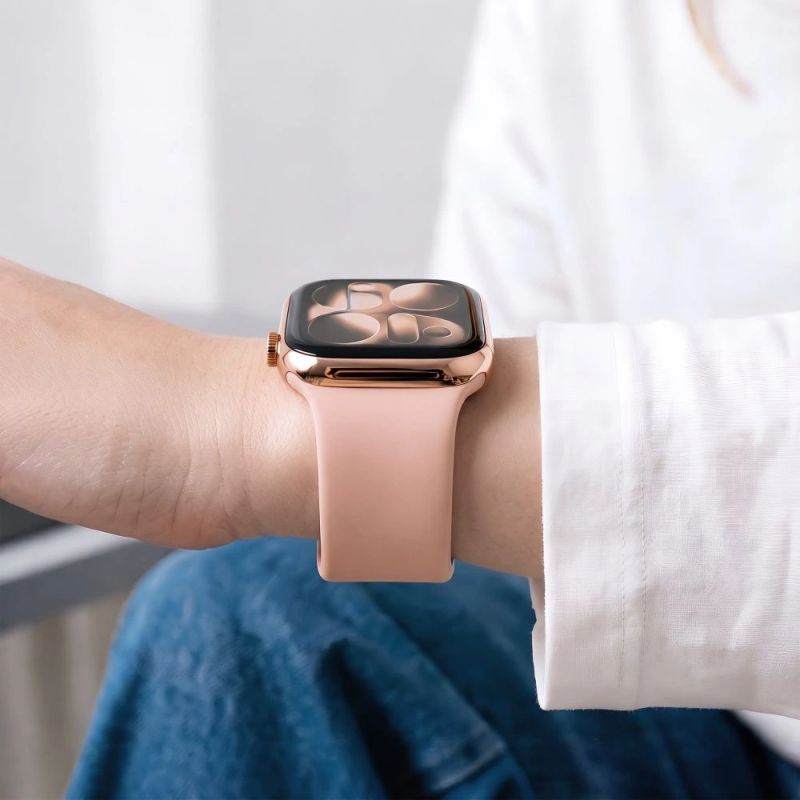6. Tech-Protect Silikonarmband für Apple Watch 44 / 45 / 46 / 49 mm – Pink