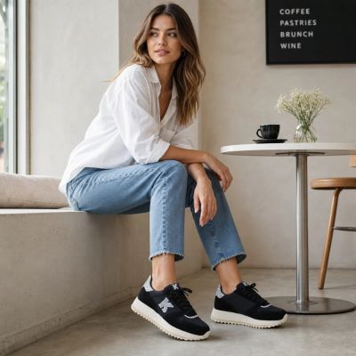 13. Schwarze Plateau-Sneaker Kobbo 100103