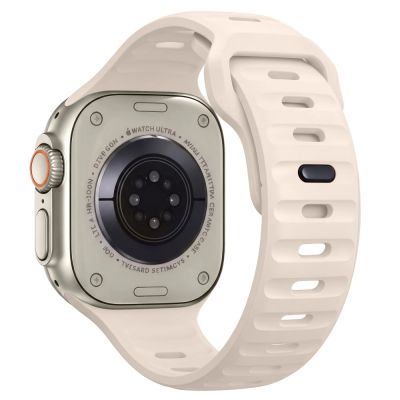 2. Tech-Protect Silikonarmband für Apple Watch 44 / 45 / 46 / 49 mm – Beige