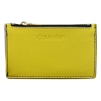 4. CALVIN KLEIN KARTENHALTER MONOGRAMM