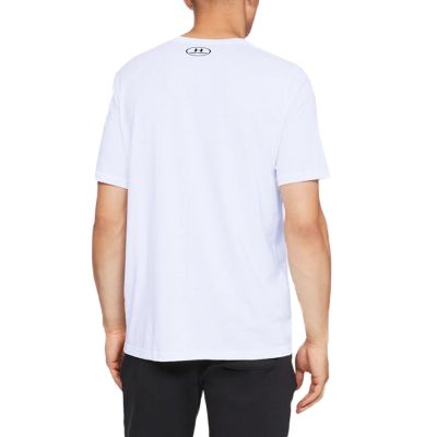 2. Under Armour T-Shirt mit Logo auf der linken Brust M 1326799-100