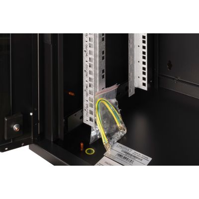 5. Digitus Unique 19" 9U Rackmount-Netzwerkschrank, 600 x 450 mm, Glastür, schwarz, ungeteilt, montiert, 100 kg