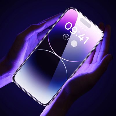 9. Baseus Vollbild-Hartglas für iPhone 14 Pro mit Lautsprecherabdeckung 0,3 mm + Montagerahmen