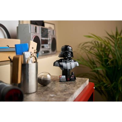 7. LEGO Star Wars 75439 - Darth Vader Büste