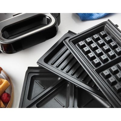 14. Russell Hobbs 26810-56 Toaster 750W Schwarz, Edelstahl