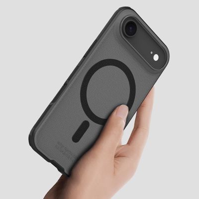 9. Nillkin Super Frosted Shield Pro MagSafe-kompatible Hülle für iPhone 17 Air – Transparent Schwarz