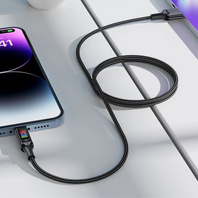 6. Acefast C7-04 USB-A USB-C 60 W 1,2 m Kabel mit Display – Schwarz