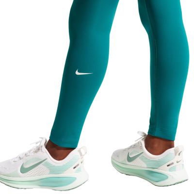 4. Nike One Kinderleggings Grün FZ5605 372