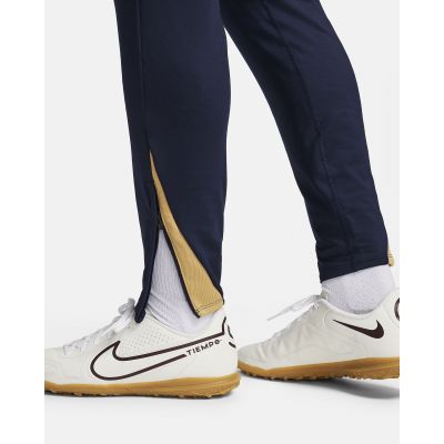 5. Nike FC Barcelona DF Strike M KPZ Hose FJ5401-451