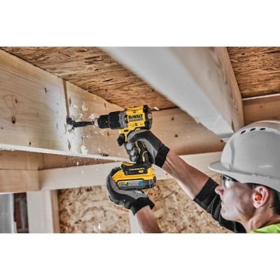 12. 18V XR DeWalt Schlagbohrschrauber