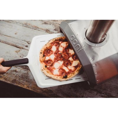 10. Ooni Karu 12 Pizzaofen
