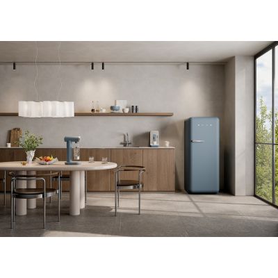 8. Smeg KSC01SBMWW Küchenwaage, blau, rundes Oberteil, elektronische Küchenwaage