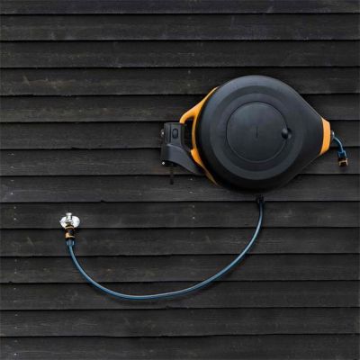 2. Fiskars 1027095 Gartenschlauchhalter Fiberglas, Metall Schwarz