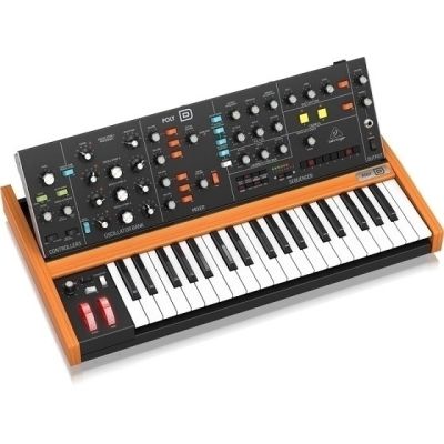 10. Behringer POLY D Analog-Synthesizer