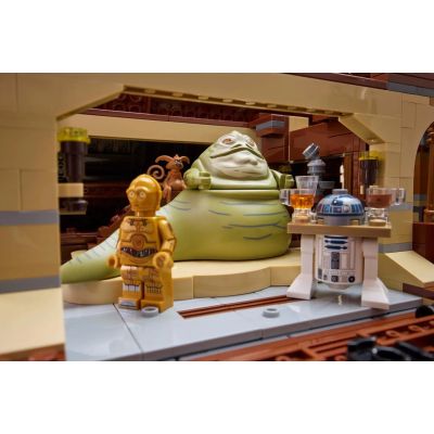 12. LEGO Star Wars 75397 Jabbas Barke